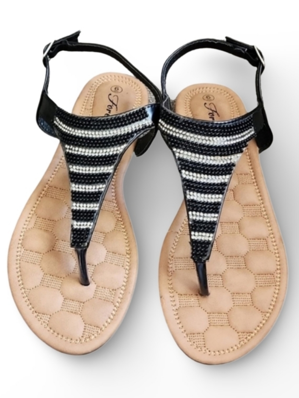 NWOT Forever 21 Rhinestones‎ Embellished Size 6 Sandals